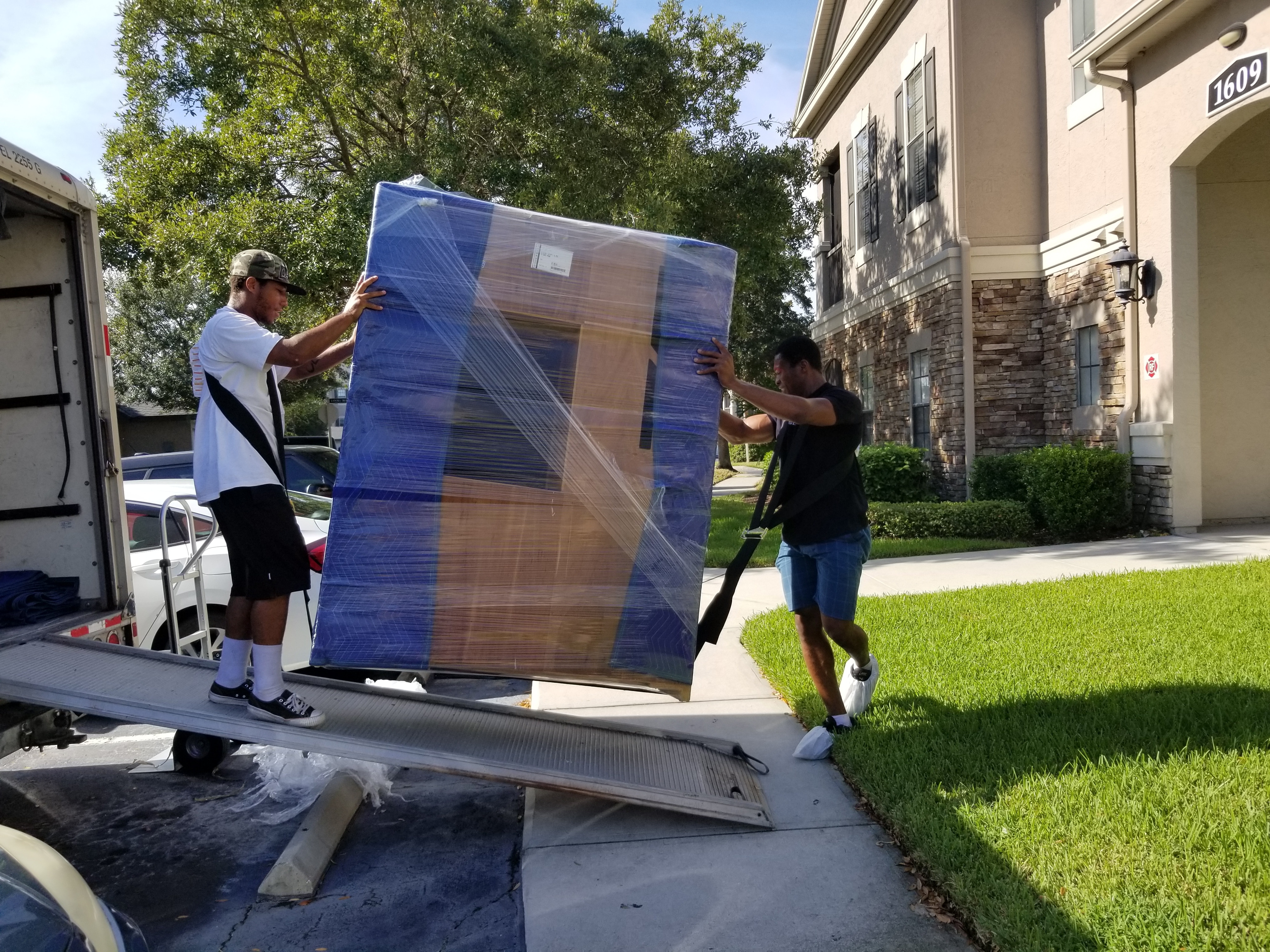 Quick and affordable labor moving in FL Medulla area